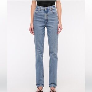 Abercrombie & Fitch Ultra High Rise 90s Straight Jean